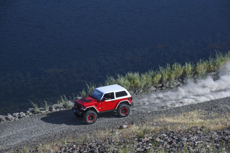  Jeep Jeepster (JL) 2018 года  (фото 38 из 40)